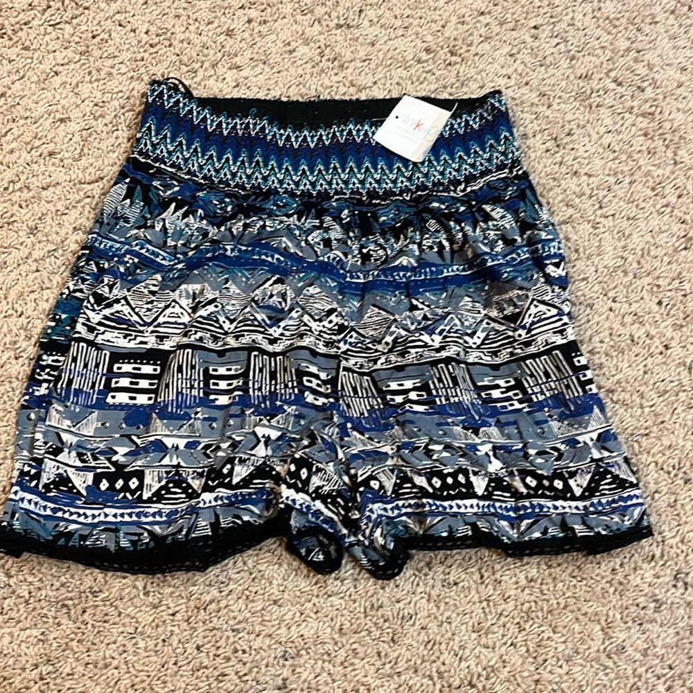 NEW High Waisted Print Shorts (Size S)